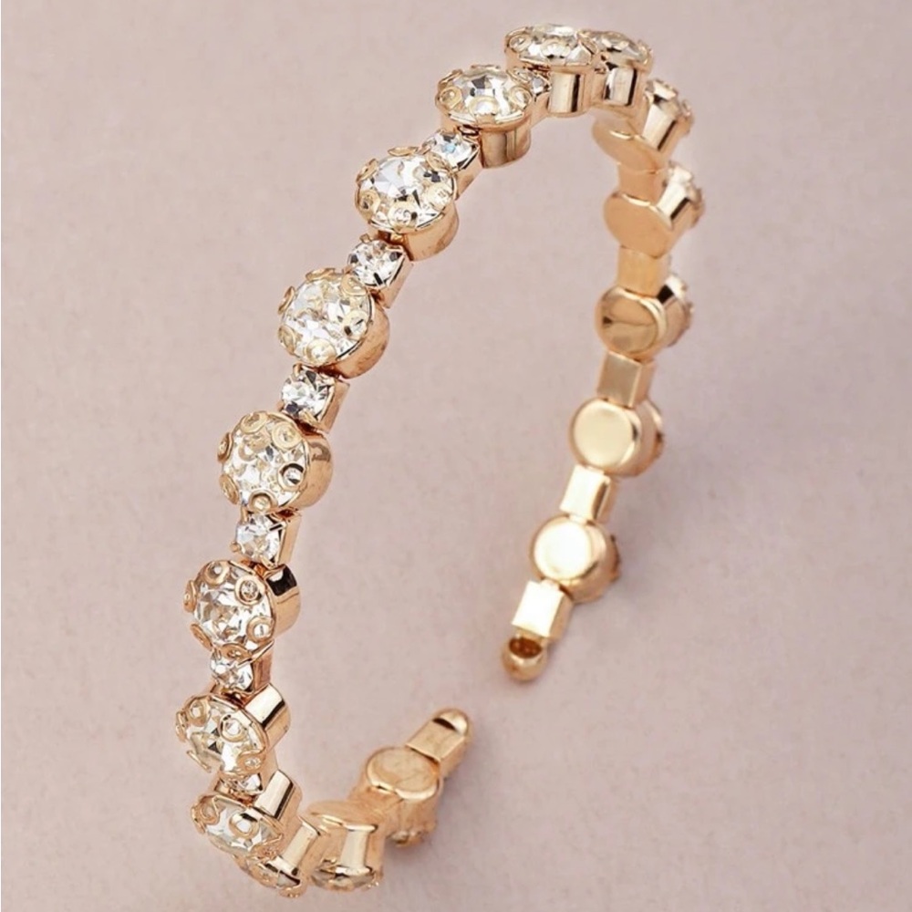 Radiant Gold Women's Bracelet With Crystal Accents